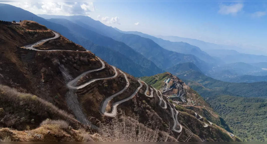 World Dangerous Roads: World’s most dangerous roads for extreme road trips